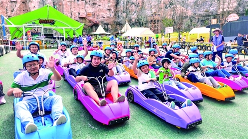 顽酷星球·呼啸谷已成为人们假期出游的热门打卡地